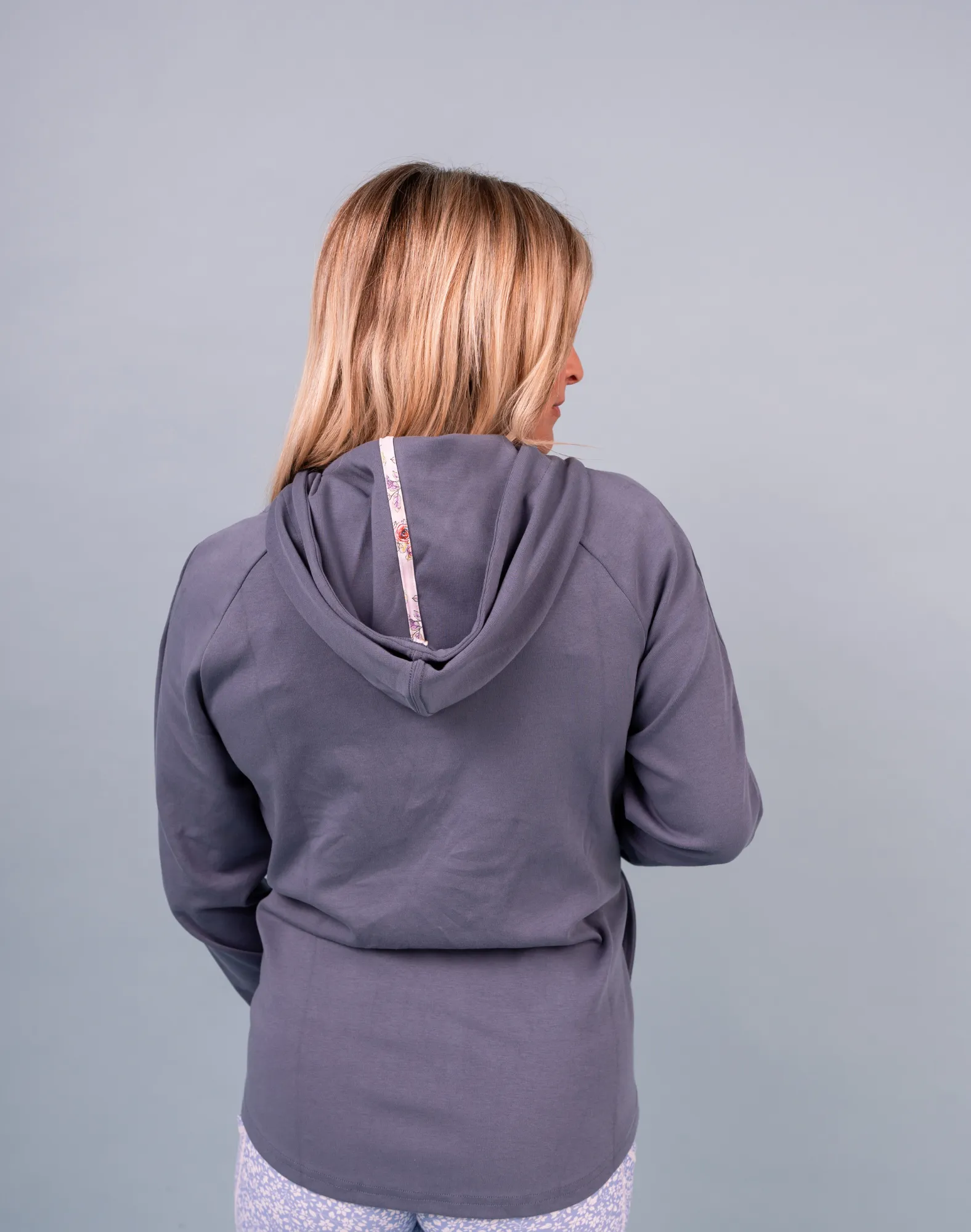 Non BF - Women's Hoodie - Everyday Hoodie Provence