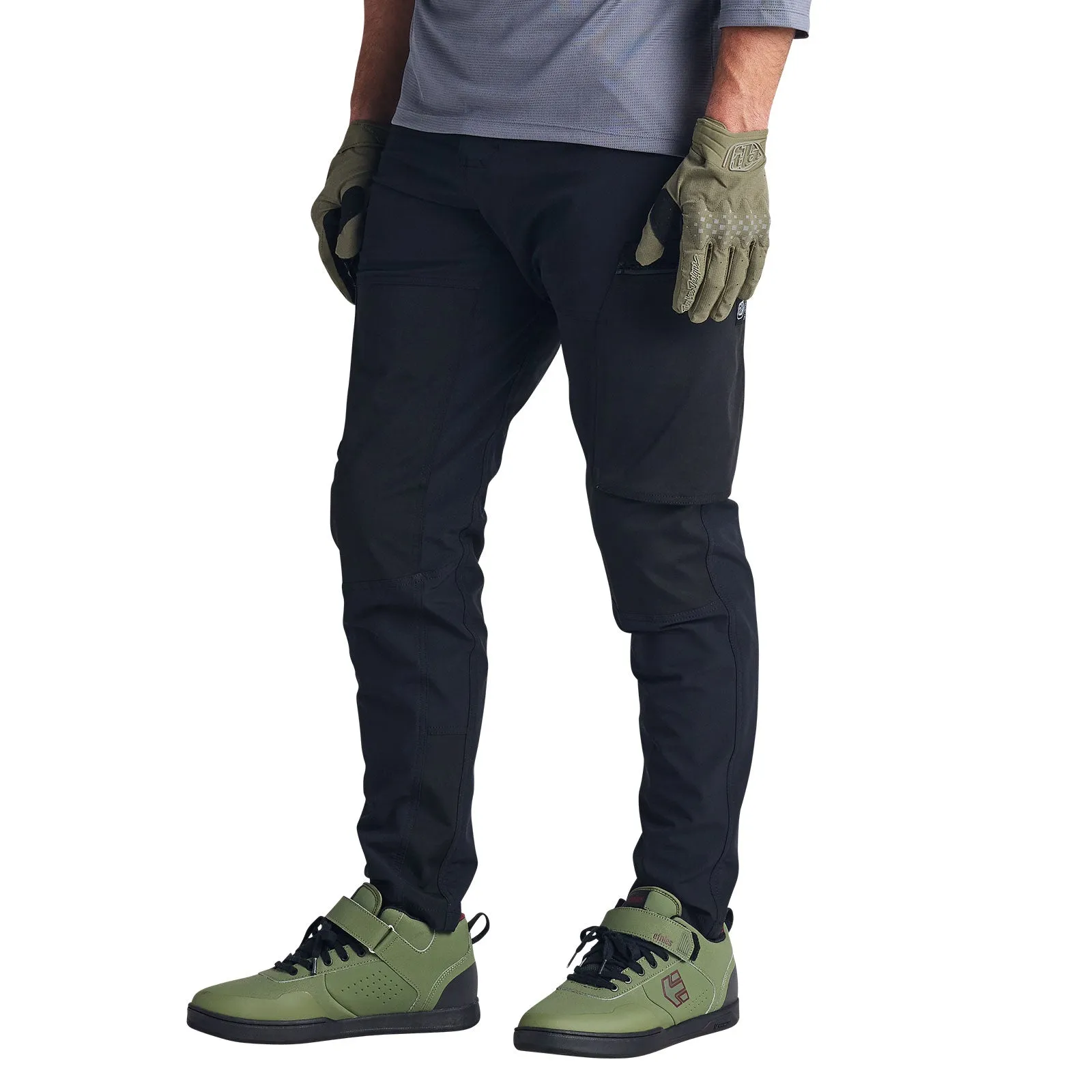 Ruckus Cargo Pant Mono Black