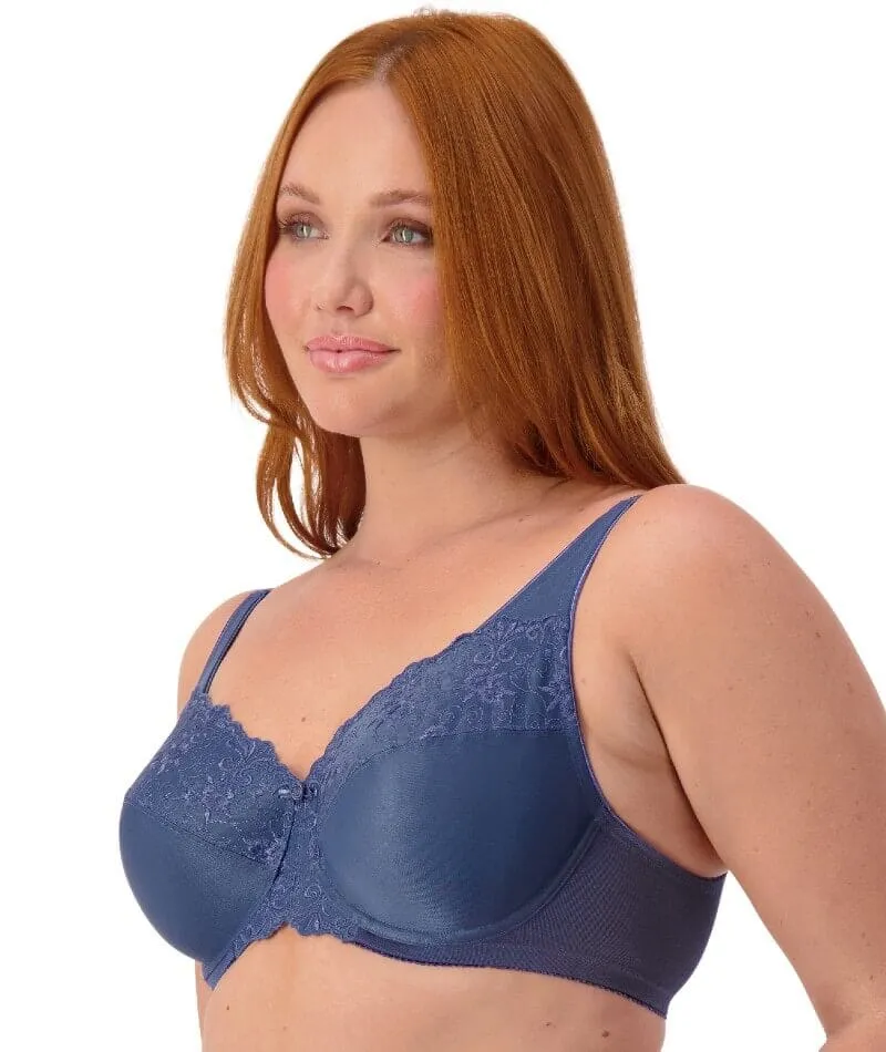 Triumph Embroidered Minimizer Bra - Indigo Blue